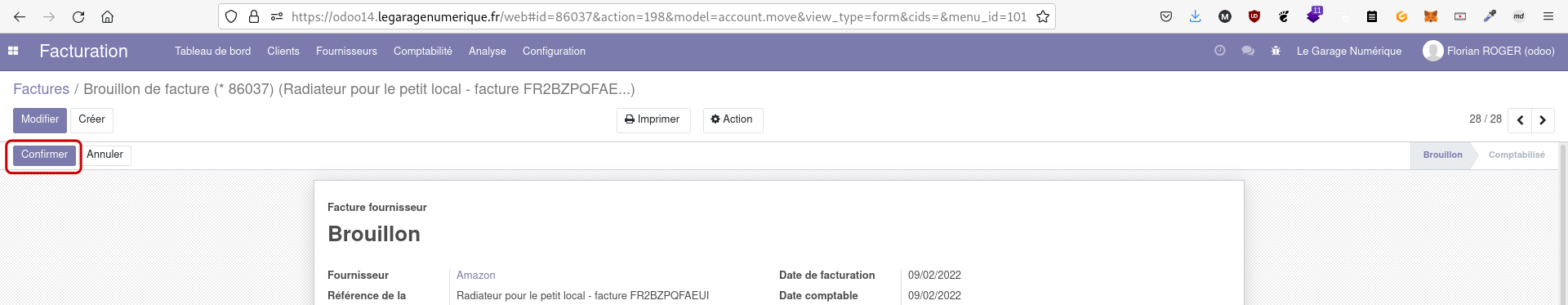 Capture d'écran du formulaire de saisie d'une facture dans Odoo, avec un cadre rouge pour mettre en avant le bouton "Confirmer", qui permet de comptabiliser une facture